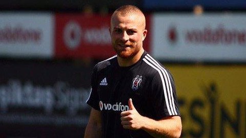 Beşiktaş Gökhan Töre’yi açıkladı